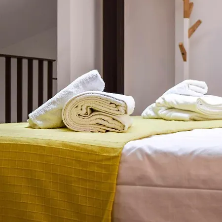 Apartment Loft Centrico Y Acogedor Besalu