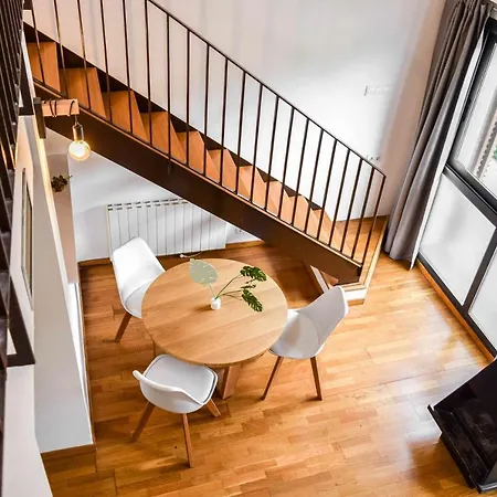 Loft Centrico Y Acogedor Besalu
