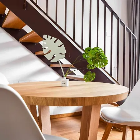 Loft Centrico Y Acogedor Besalu